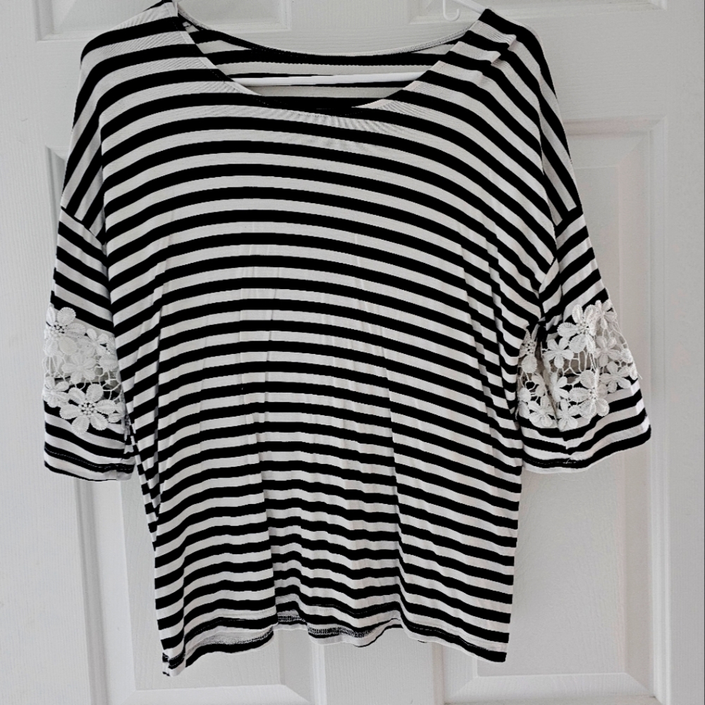 Feminine Striped lace sleeve loose soft babydoll drape blouse